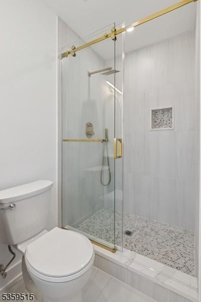 17 Misty Mountain Rd, Randolph Twp, NJ 07869 - full bathroom featuring toilet and a shower stall