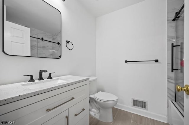 256 Marcia Way, Bridgewater Twp, NJ 08807 - bathroom featuring vanity, a shower with shower door, toilet, baseboards, and wood finished floors
