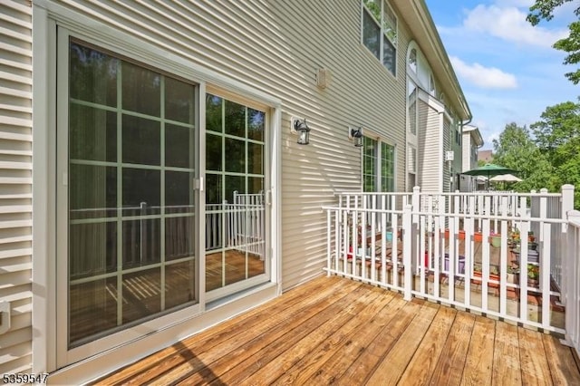 256 Marcia Way, Bridgewater Twp, NJ 08807 - view of deck