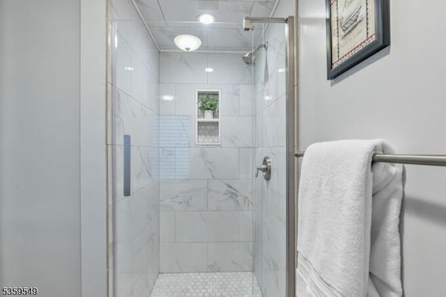 55 Nomahegan Ct, Cranford Twp, NJ 07016 - full bath featuring a marble finish shower