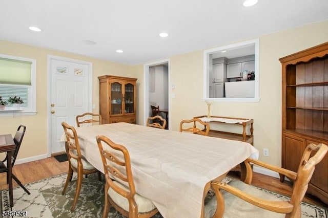 184 Locust Dr, Union Twp, NJ 07083 - dining room with wood finished floors, recessed lighting, and baseboards