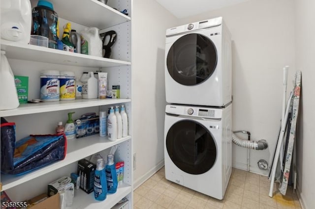 3 Merchant Ct, Bernards Twp, NJ 07920 - washroom featuring stacked washer / drying machine and baseboards