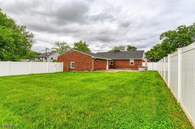 300 Jefferson Ave, Rahway City, NJ 07065 - view of yard with a patio