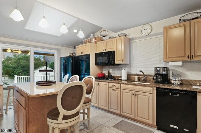 33 Irwin Pl, Bloomfield Twp, NJ 07003