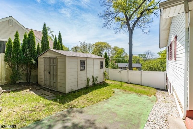 580 Eric Ln, Mount Arlington Boro, NJ 07850 - view of shed featuring a fenced backyard