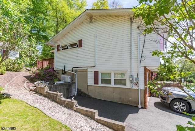 580 Eric Ln, Mount Arlington Boro, NJ 07850 - view of side of property