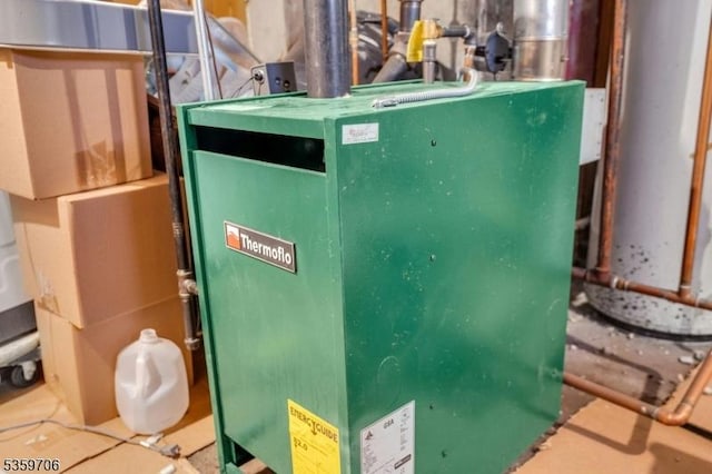 649 New Jersey Ave, Lyndhurst Twp, NJ 07071 - utilities with a heating unit