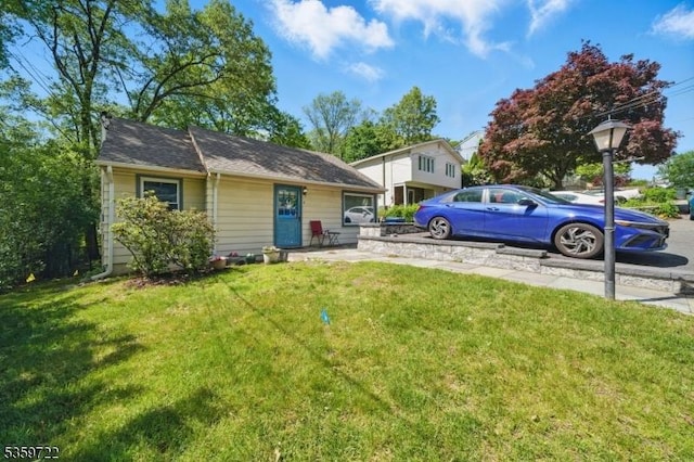 4 Erie Ave, Rockaway Twp, NJ 07866 - view of green lawn
