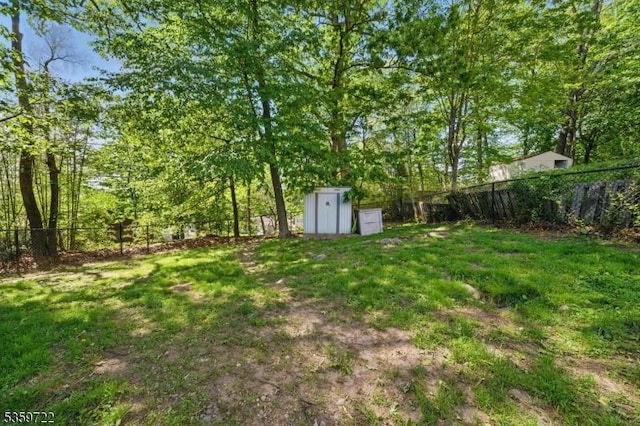 4 Erie Ave, Rockaway Twp, NJ 07866 - view of yard