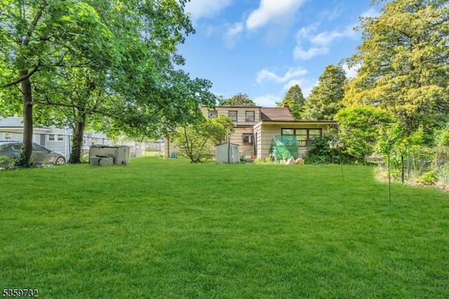 925 Stelle Ave, Plainfield City, NJ 07063 - view of grassy yard