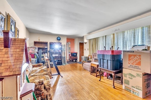 925 Stelle Ave, Plainfield City, NJ 07063 - living room with wood finished floors