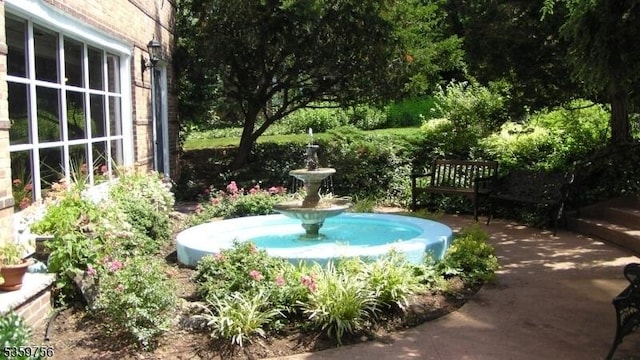 10 Crestmont Rd Unit 3F, Montclair Twp, NJ 07042 - view of pool