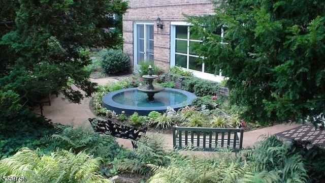 10 Crestmont Rd Unit 3F, Montclair Twp, NJ 07042 - view of yard