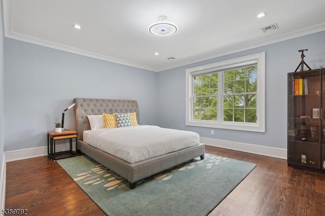 290 Long Hill Dr, Millburn Twp, NJ 07078 - bedroom with ornamental molding, baseboards, wood finished floors, and recessed lighting