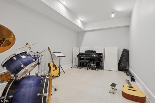 290 Long Hill Dr, Millburn Twp, NJ 07078 - workout area featuring baseboards
