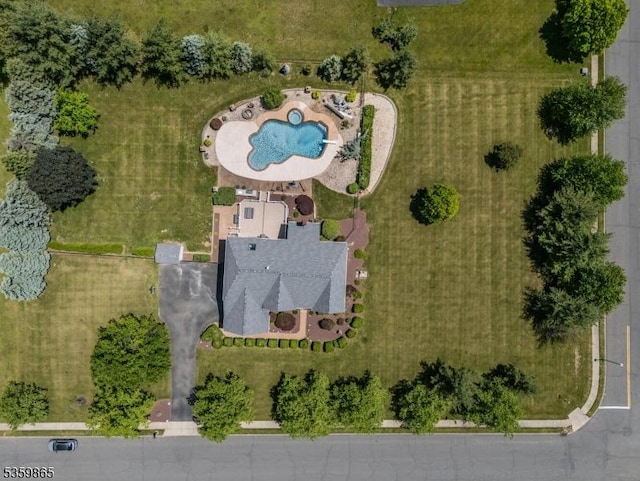 28 Lavada Ln, Raritan Twp, NJ 08551 - bird's eye view of a pool area