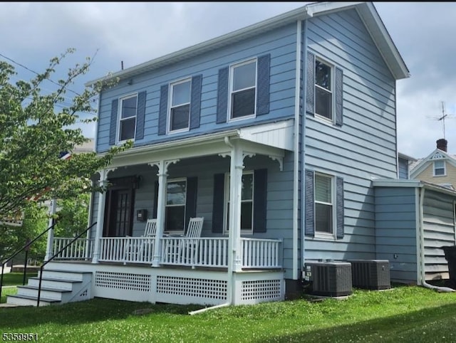 61 Park Ave, Flemington Boro, NJ 08822 - view of front facade with covered porch and a front yard