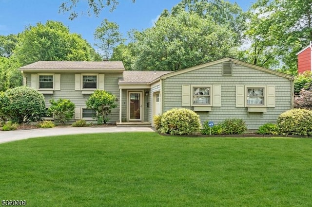 47 Drake Rd, Franklin Twp, NJ 08873 - tri-level home with a front lawn