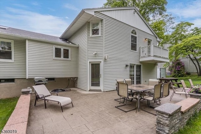 18 W Circuit Dr, Roxbury Twp, NJ 07876 - view of patio / terrace featuring a balcony and outdoor dining space