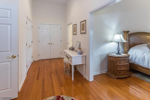 22 Troon Dr, Fredon Twp, NJ 07860 - bedroom featuring light wood-style floors, baseboards, and a closet