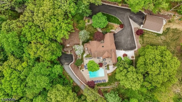 26 Danville Mountain Rd, Liberty Twp, NJ 07838 - aerial view of property and surrounding area featuring a pool area