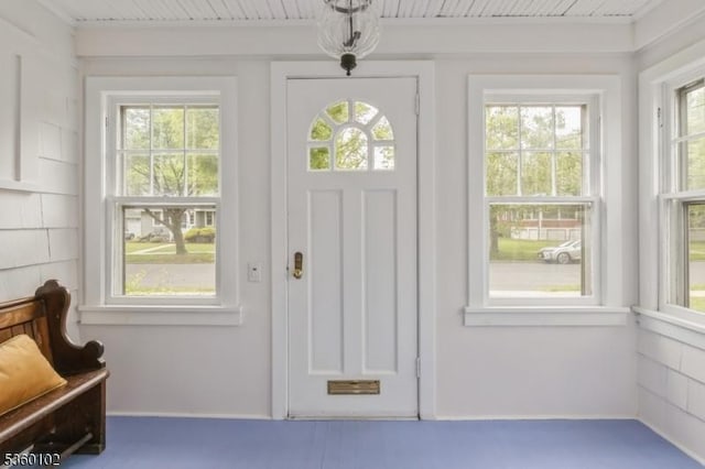 405 High St, Cranford Twp, NJ 07016 - entryway featuring healthy amount of natural light and baseboards