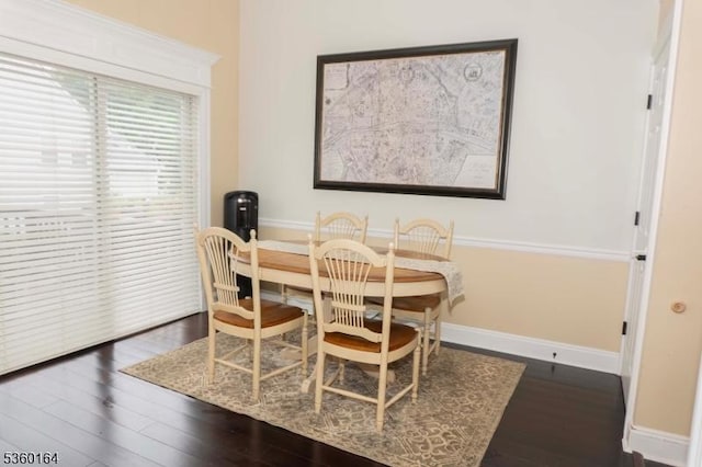 182 Durham Ct, Independence Twp, NJ 07840 - dining room featuring wood finished floors and baseboards