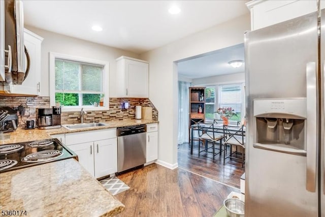 4 Alfred Way, Hopatcong Boro, NJ 07843 - kitchen featuring stainless steel appliances, a sink, healthy amount of natural light, wood finished floors, and recessed lighting
