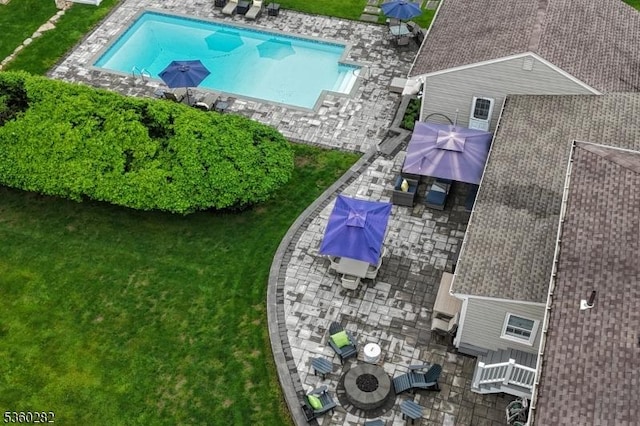789 Charnwood Dr, Wyckoff Twp, NJ 07481 - bird's eye view of a pool area