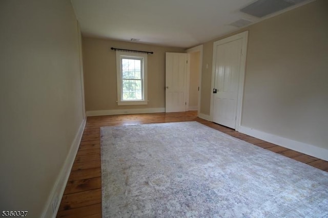 89 Leffler Hill Rd, Raritan Twp, NJ 08822 - unfurnished room featuring wood finished floors and baseboards