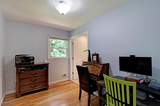17 Druid Hill Dr, Parsippany-Troy Hills Twp, NJ 07054 - office with light wood-style flooring and baseboards