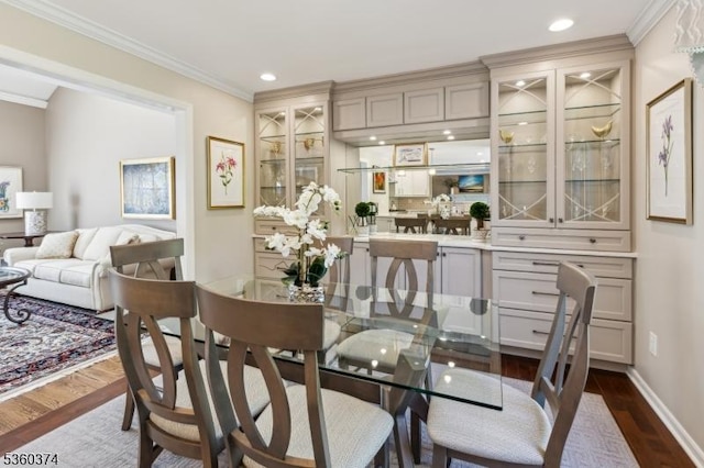 17 Steeple Chase Ct, Bedminster Twp, NJ 07921 - dining room with dark wood finished floors, crown molding, recessed lighting, and baseboards
