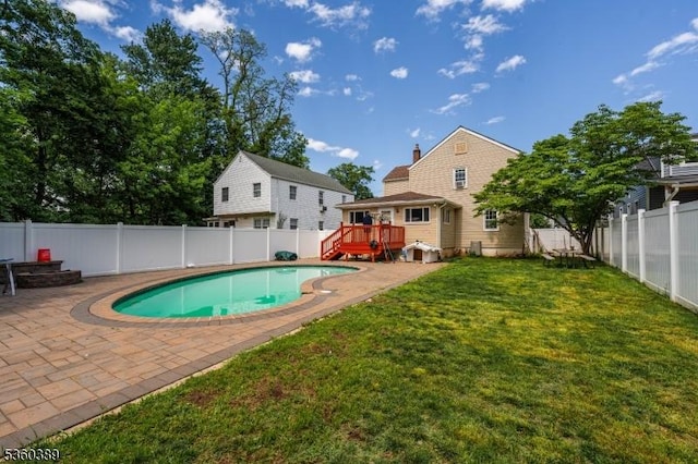 896 Maurice Ave, Rahway City, NJ 07065 - view of pool featuring a deck and a patio area