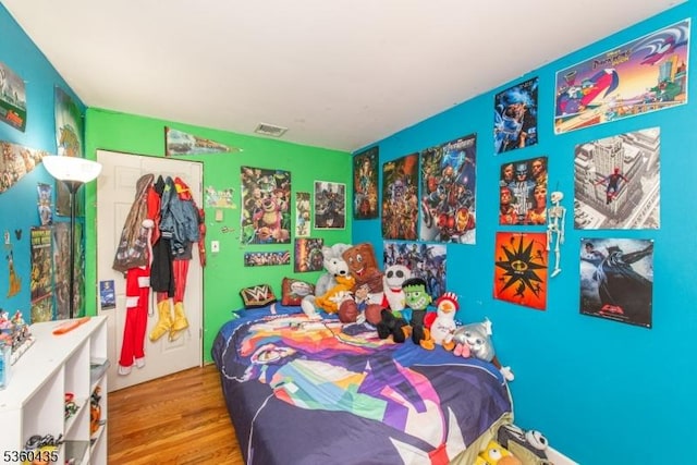 110 Shore Rd, Green Twp, NJ 07821 - bedroom with wood finished floors and a closet