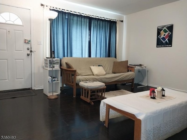 281 Reynolds Ter Unit 24, City Of Orange Twp, NJ 07050 - view of living room