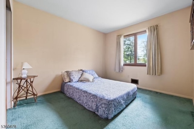 30 Fox Hill Rd, Fairfield Twp, NJ 07004 - bedroom with carpet floors and baseboards