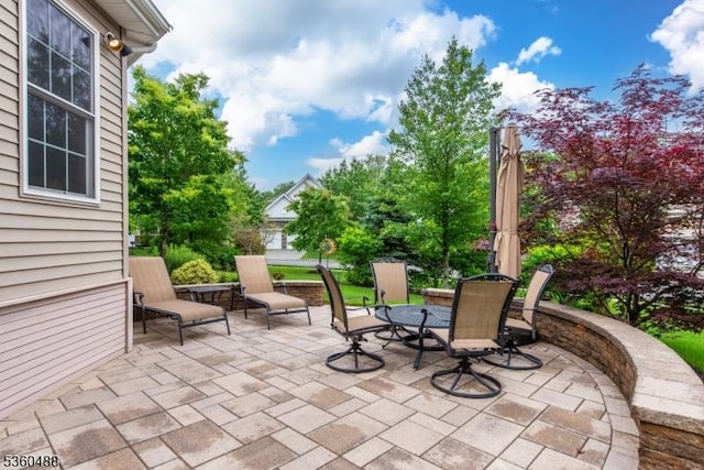 53 Patriots Way, Franklin Twp, NJ 08873 - view of patio / terrace