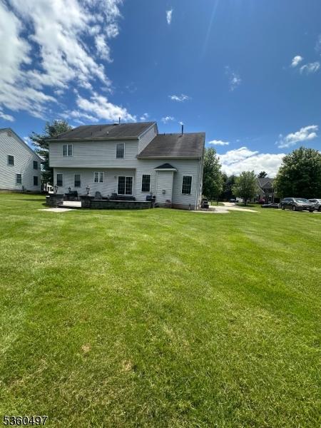 30 Julie Ct, Franklin Twp, NJ 08873 - back of house with a yard
