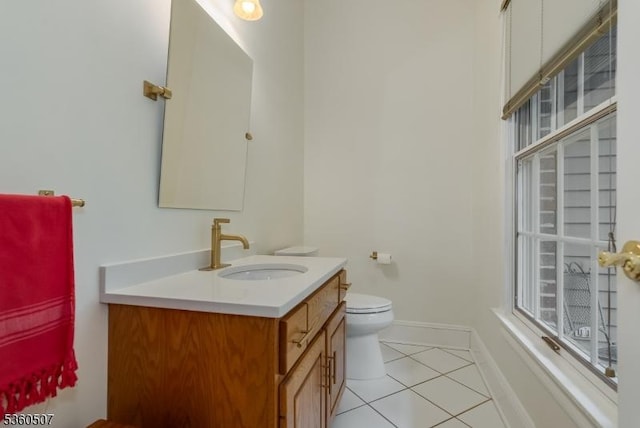 10 Beacon Hill Dr, Chester Twp, NJ 07930 - bathroom with vanity, toilet, tile patterned flooring, and baseboards