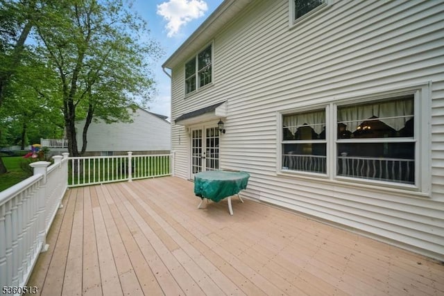 15 Fox Run, Parsippany-Troy Hills Twp, NJ 07834 - view of wooden terrace