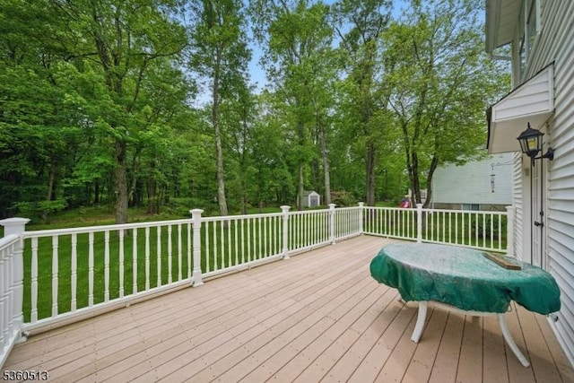 15 Fox Run, Parsippany-Troy Hills Twp, NJ 07834 - wooden deck featuring a yard