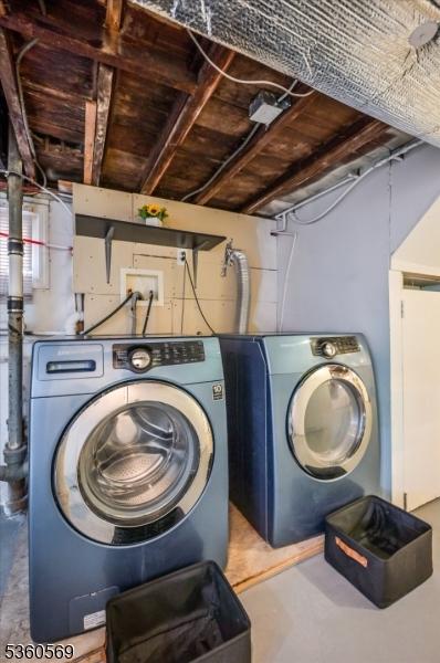 1036 Creger Ave, Union Twp, NJ 07083 - laundry room with washer and dryer