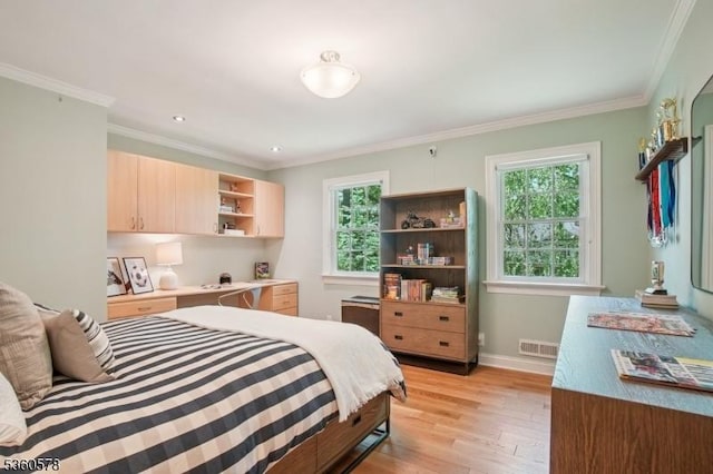 5 Barry Ln, Millburn Twp, NJ 07078 - bedroom featuring light wood-style floors, multiple windows, crown molding, baseboards, and recessed lighting