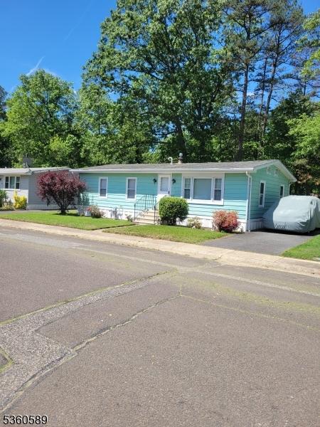14 Douglas Dr, Jackson Twp, NJ 08527 - view of front of property
