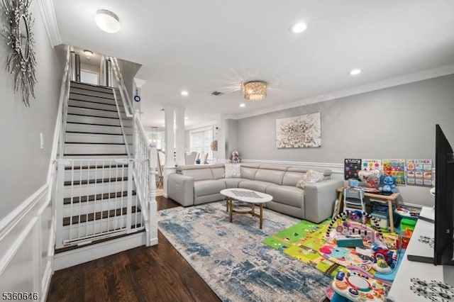 15 Kossuth St, Wallington Boro, NJ 07057