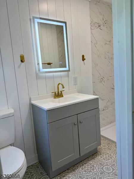 67 Mead St, Newark City, NJ 07106 - full bath with vanity, toilet, and a shower