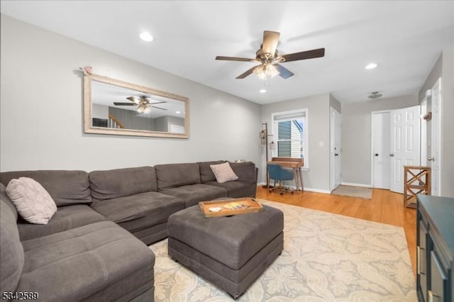 424 Willow Ct, Raritan Twp, NJ 08822 - living room featuring light wood-style flooring, a ceiling fan, recessed lighting, and baseboards