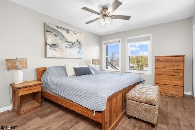 424 Willow Ct, Raritan Twp, NJ 08822 - bedroom with wood finished floors, baseboards, and ceiling fan
