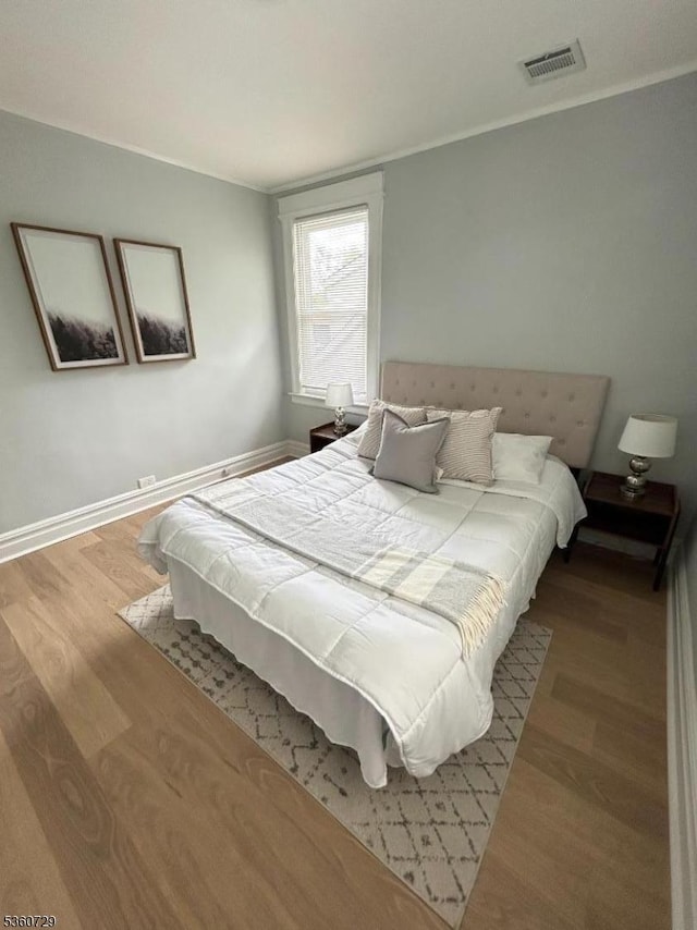 96 Franklin Ave, Maplewood Twp, NJ 07040 - bedroom with wood finished floors and baseboards