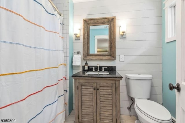 31 Woodside Ave, Cranford Twp, NJ 07016 - full bathroom featuring vanity and curtained shower